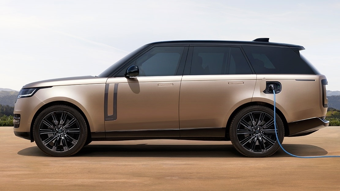 Range Rover charging at the phev station point